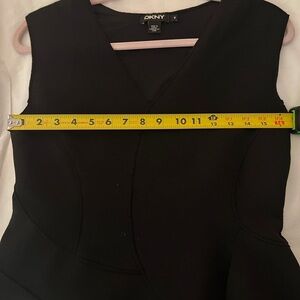DKNY peplum sleeveless shirt -medium